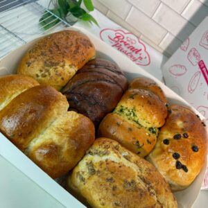 Box of 6 Loaves - Contains chocolate bread, cheesy garlic bread and others.